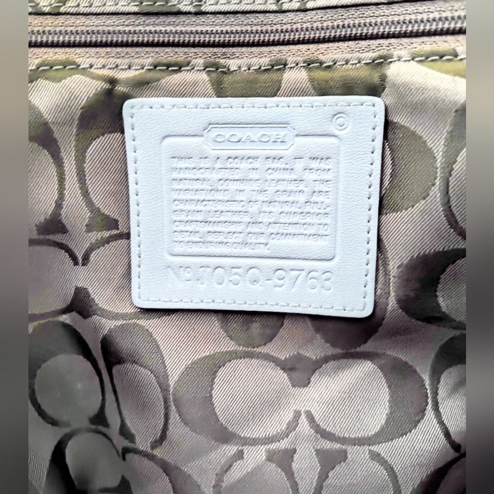 ~~COACH🤍PolkaDot Bag~~ - Picture 8 of 10